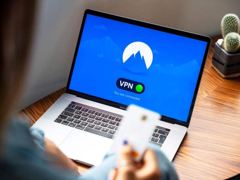 OpenWrt Güvenlik Rehberi: DNS Filtreleme ve VPN ile IoT İzolasyonu