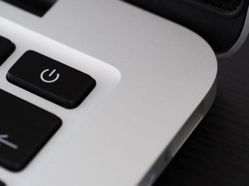 Dizüstü güç tasarrufu: BIOS/UEFI ve Windows planları